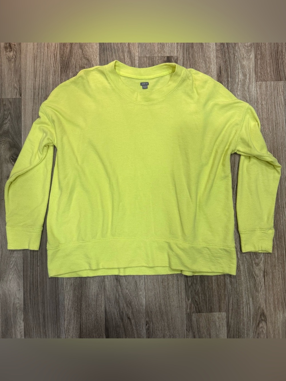 aerie Neon Lime Crewneck Sweater - Picture 1 of 4